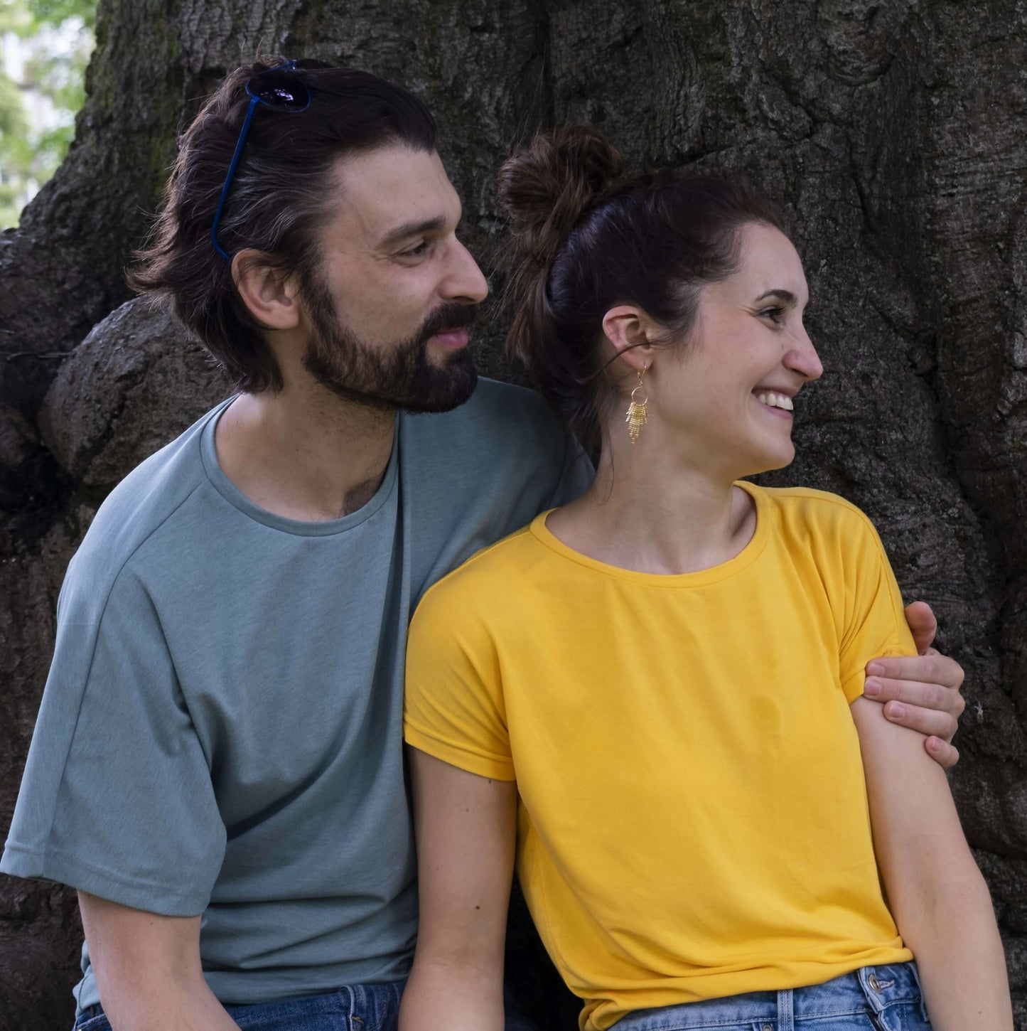 Couple portant CRANBERRY - Le t-shirt pour toute la famille, patron de couture pdf à télécharger.