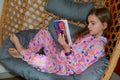 Enfant en Combinaison/Surpyjama PAPILLOTE, lecture confortable, patron de couture pdf à télécharger pour l'hiver.