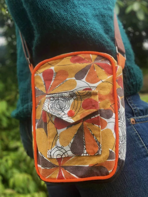 DARLA - La sacoche à bandoulière tailles S, M et L en tissu coloré, patron de couture pdf à télécharger, mode élégante et pratique.