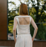 Ensemble pantalon et haut pour femme - XXS/XL - SIMPLY SOPHISTICATED, montrant le design du dos du top. Patron de couture pdf à télécharger.