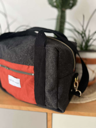 Patron PDF Sac 48H, sac de voyage pratique pour week-ends, disponible en patron de couture pdf à télécharger.