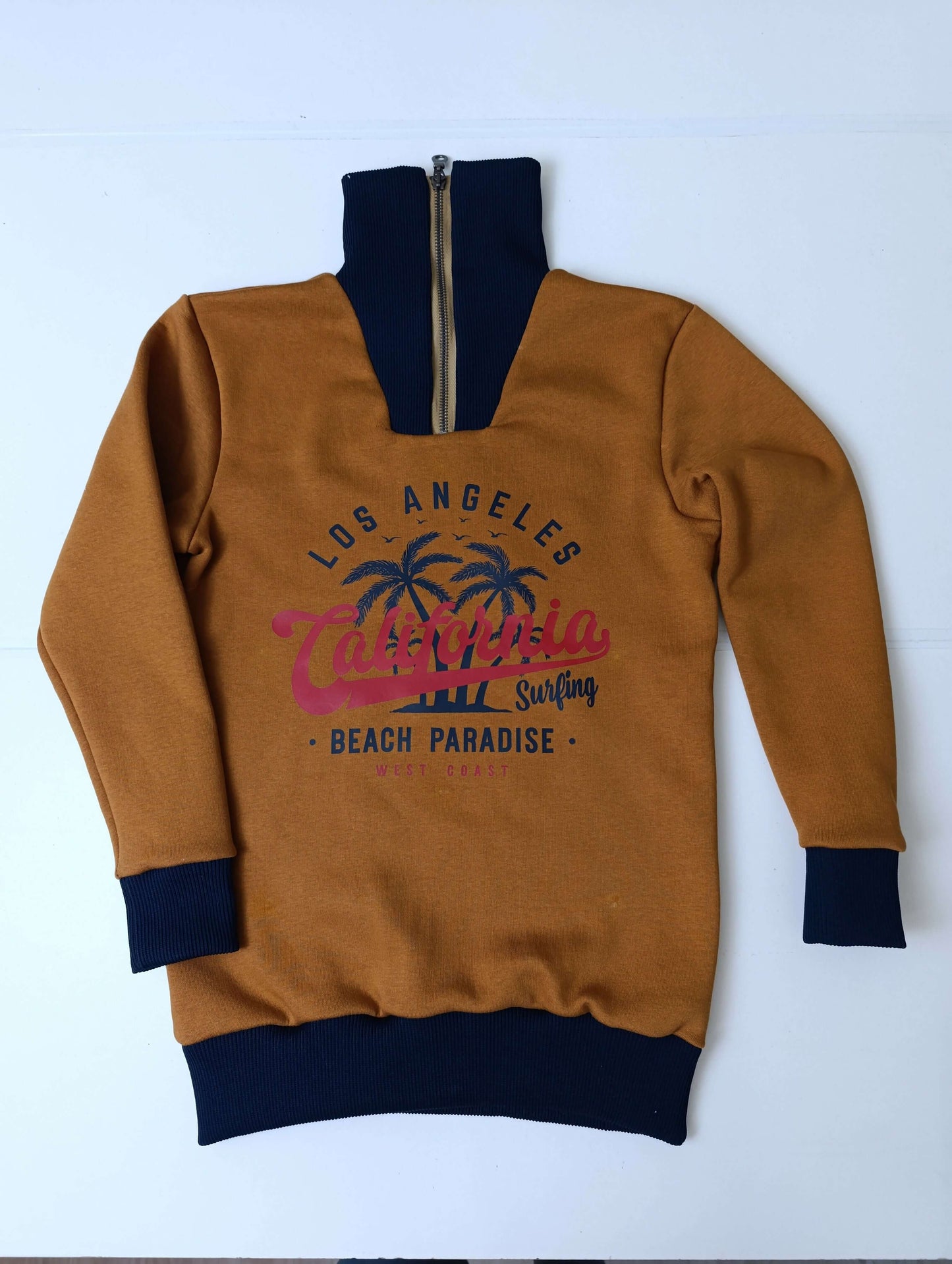 Pull BOLIDE du 2 au 16 ans, patron de couture pdf à télécharger, moderne et polyvalent, adapté au style quotidien et décontracté.