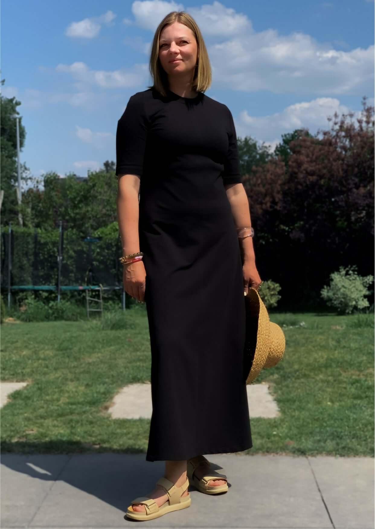 Robe Nata longue en jersey avec coutures structurées, idéale pour l'été. Patron de couture pdf à télécharger.