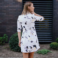 Vue arrière de la robe XS-XL - SOULMATE, patron de couture pdf à télécharger, motif floral, coupe intermédiaire, tailles XS à XL.