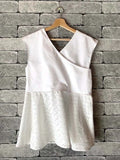 Robe/Blouse Callisto - T36 à 50, patron de couture pdf à télécharger, haut sans manches blanc avec volants, parfait pour l'été