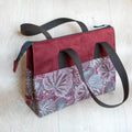 Trousse et sac zippés à large ouverture, 5 tailles – Curry, modèle pratique avec patron de couture pdf à télécharger.