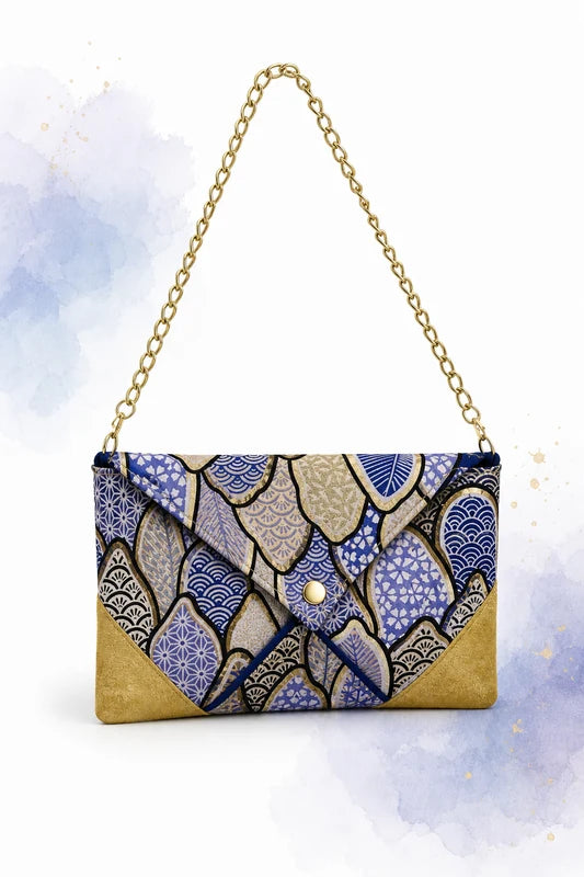 Pochette de Fête avec chaîne dorée et triangles décoratifs, patron PDF gratuit.