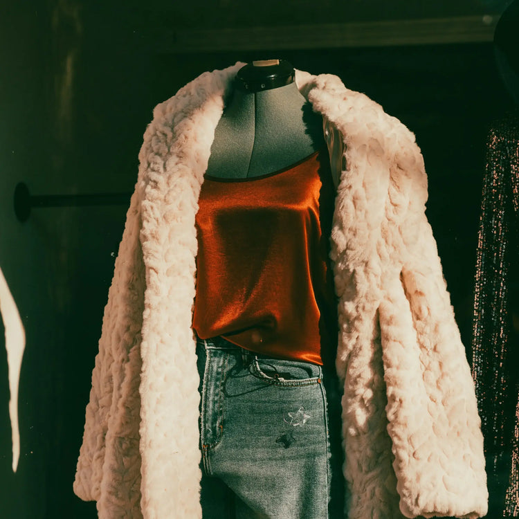 Patrons de tops femme à coudre : blouses, débardeurs et chemisiers sur mesure