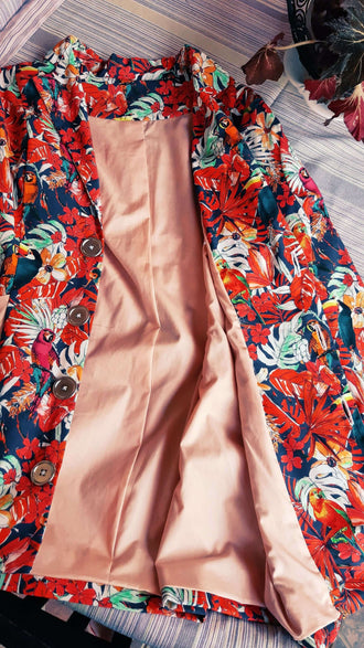 Blazer Orséis - T36 à 50 avec motif floral, col à revers et poches, patron de couture PDF à télécharger, aperçu du tissu coloré