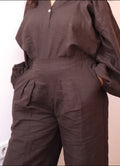 CALI PANTALON-taille de 30 à 58 EU en lin, patron de couture pdf à télécharger, avec plis chics et poches latérales, vue avant.