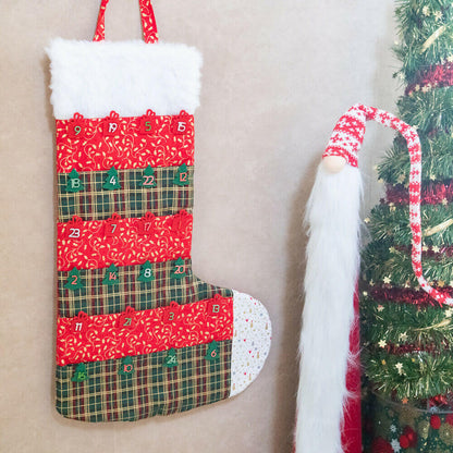 Calendrier de l'avent chaussette de Noël en tissu à rayures rouges et vertes, patron de couture pdf à télécharger