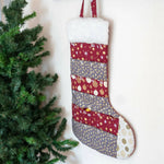 Calendrier de l'avent chaussette de Noël en tissu coloré avec rayures et poches, patron de couture pdf à télécharger