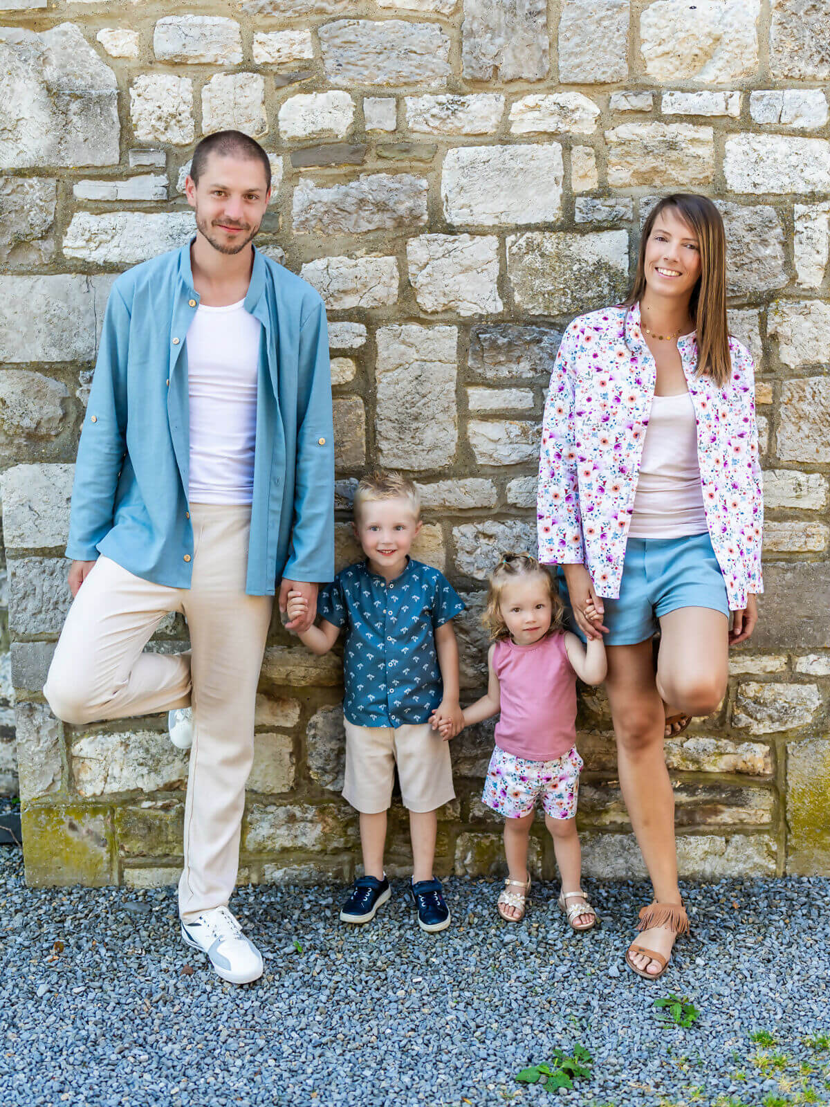 Famille en vêtements "DRAGON - La chemise ou robe pour toute la famille". Patron de couture pdf à télécharger. Élégant et décontracté.