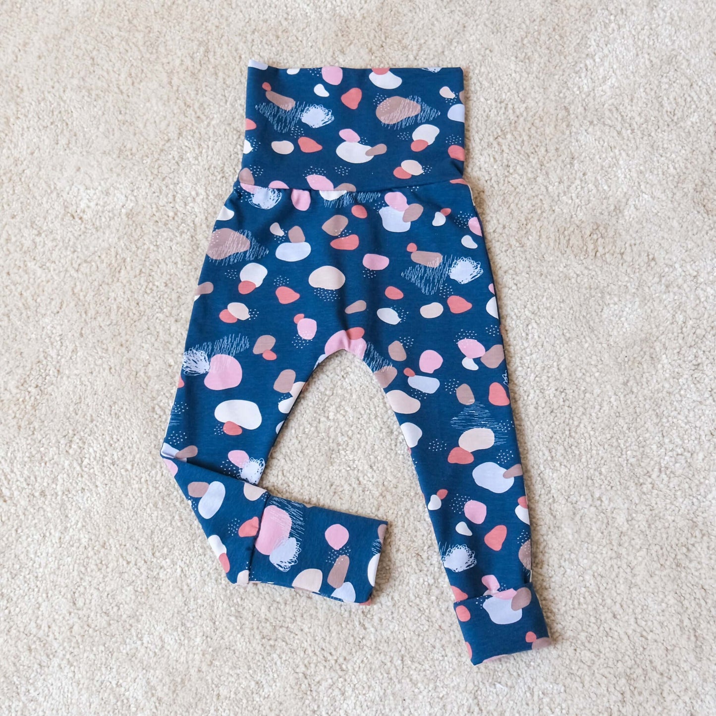 GRENADE - Le legging et short évolutif en tissu à motifs, patron de couture pdf à télécharger.