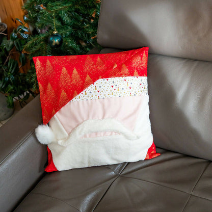 Housse de coussin Père Noël, design festif, parfait pour décorer vos canapés pendant les fêtes de Noël.
