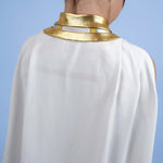 Cape en tissu blanc avec collier doré, partie du Kit Super Kid - Patron couture accessoires Super-Héros Enfant, patron de couture pdf à télécharger.