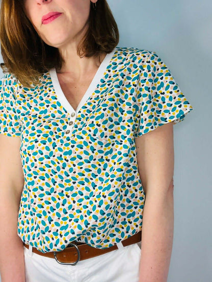 La blouse COLYNE du 34 au 48, blouse chic à motifs, patron de couture pdf à télécharger.