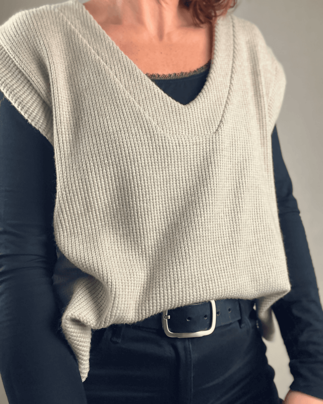 Le Pull Puzzle du 32 au 52, un pull léger et stylé à porter sur vos chemisiers, patron pdf à télécharger.