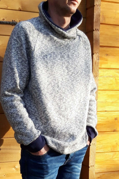 Le SWEAT FLEX adulte mixte du S au XL porté, confortable et stylé, avec options de patron PDF à télécharger.