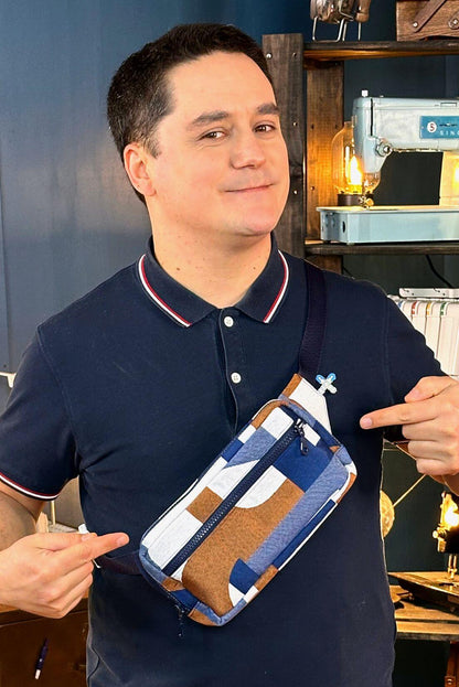 Homme portant Le Sac Banane Abondance, patron de couture pdf à télécharger, taille adulte, design moderne et coloré.