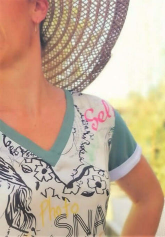 Le T-shirt Feel Good du 34 au 52, t-shirt original avec encolure en V, patron de couture pdf à télécharger.