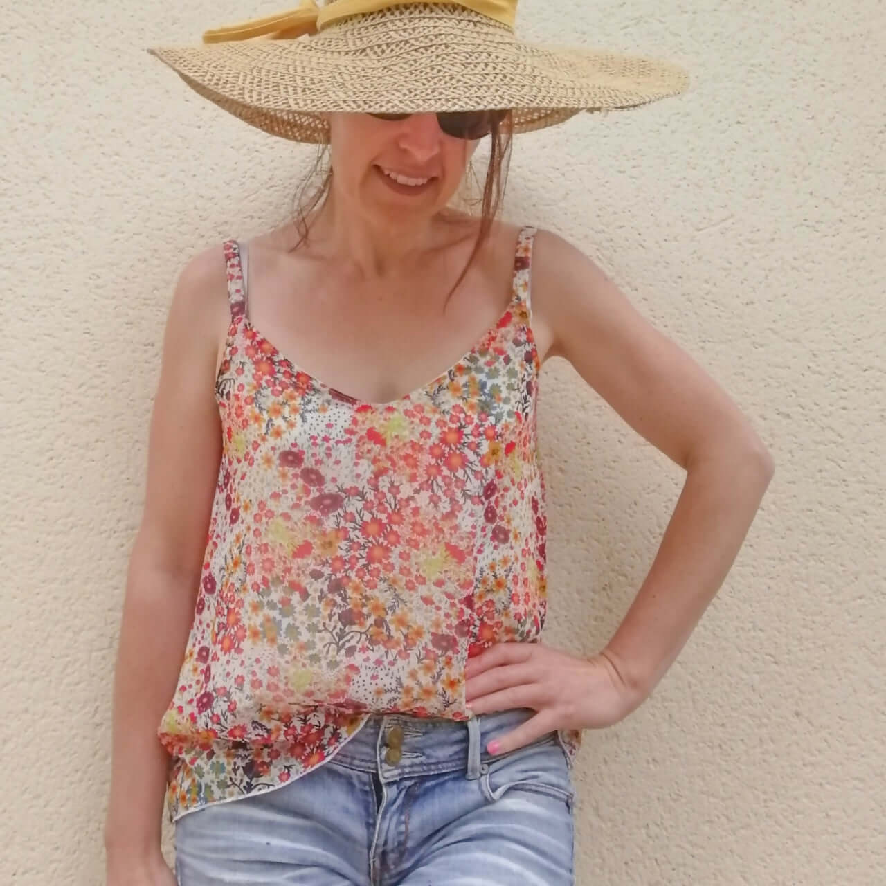 Le Top & Robe DUO du 34 au 46 en haut à bretelles floral, modèle facile à coudre, patron PDF à télécharger.