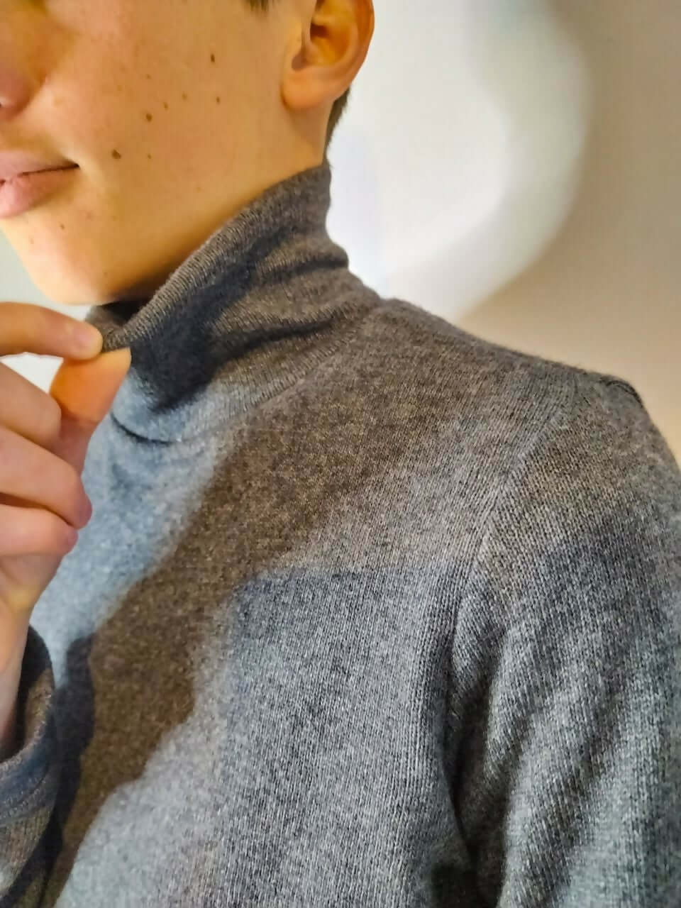 Le pull Socks Duo Homme 38-50 / Garçon 6-16 ans, petit pull 'chaussette' avec col montant.