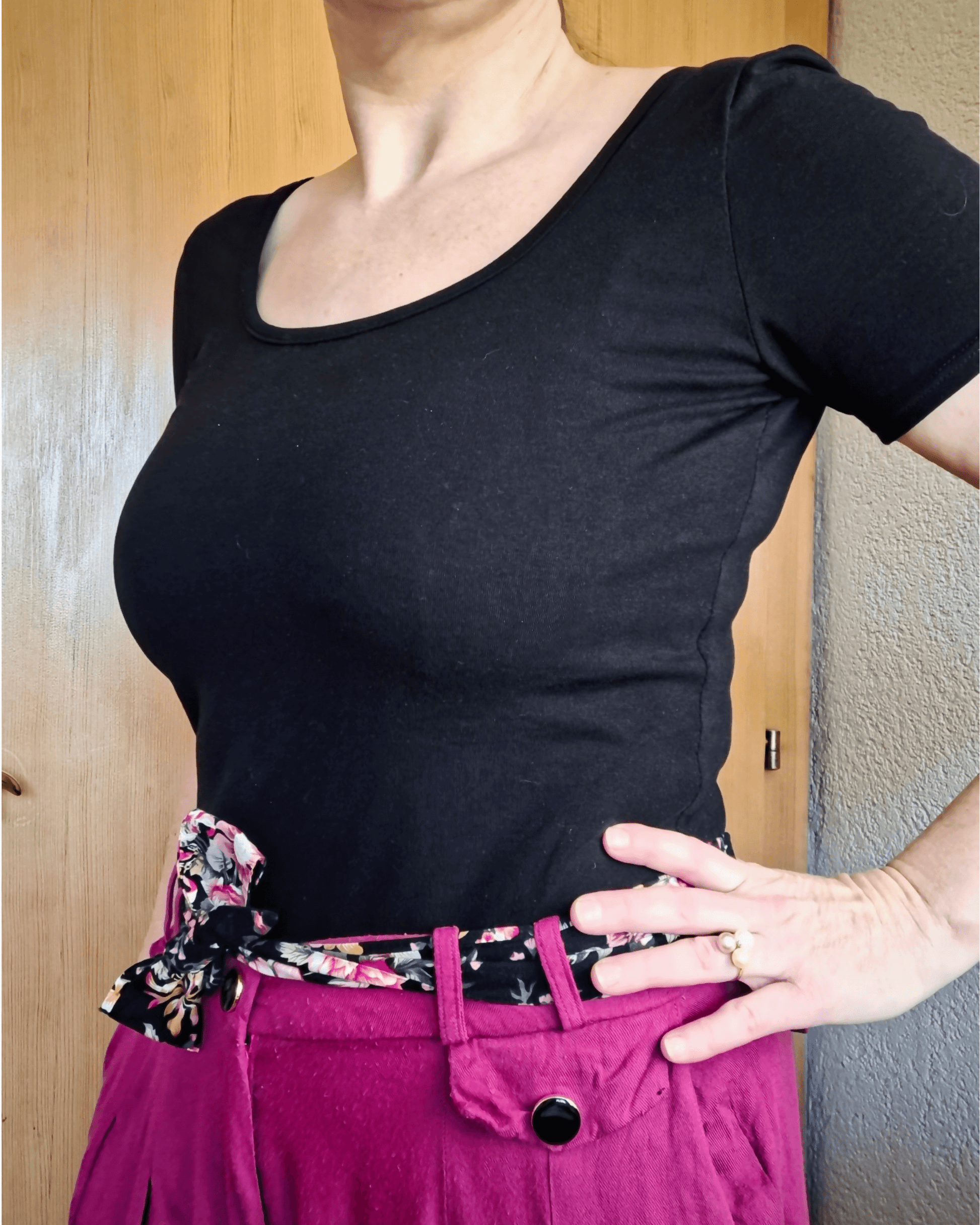 Le top ou body Varyo du 32 au 52 en jersey extensible, présenté comme un patron de couture pdf à télécharger pour différents styles.