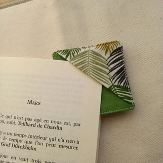 Les 5 MARK' TAPAGE : marque-page en couture avec motifs végétaux, patron de couture pdf à télécharger.