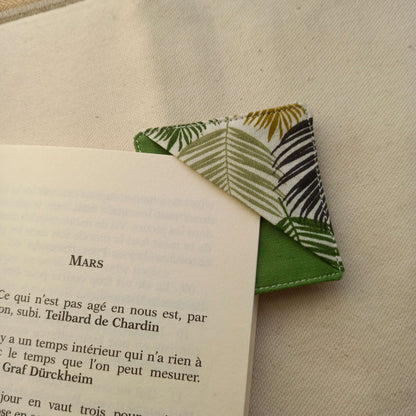 Les 5 MARK' TAPAGE : marque-page en couture avec motifs végétaux, patron de couture pdf à télécharger.