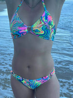 MELINA - Bikini pour femmes du 34 au 54, patron de couture pdf à télécharger, maillot de bain à motifs fluos avec anneaux, plage.