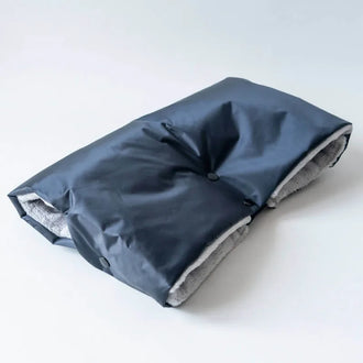 Manchon de poussette – Matriochka pour garder vos mains chaudes, accessoire pratique avec patron de couture pdf à télécharger.