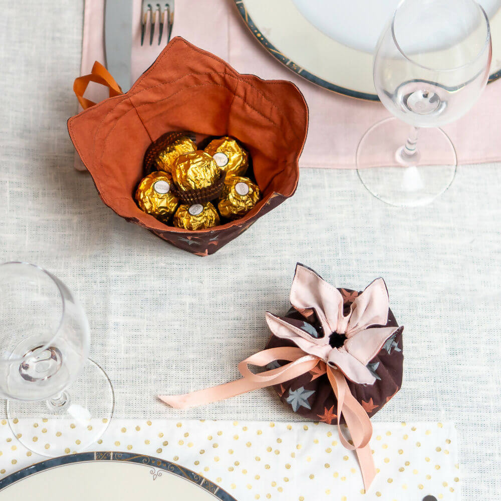 PACK Table de Noël 1, 4 patrons, corbeille et ballotin pour chocolats à offrir.