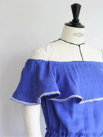 Patron PDF Robe Kahlo femme du 34 au 48, encolure bardée avec voile bleu électrique et dentelle blanche