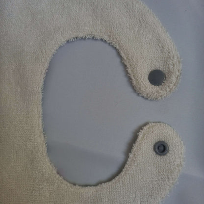 Patron pdf du bavoir bébé en éponge ultra-absorbante, accessoire pratique pour nourrissons.