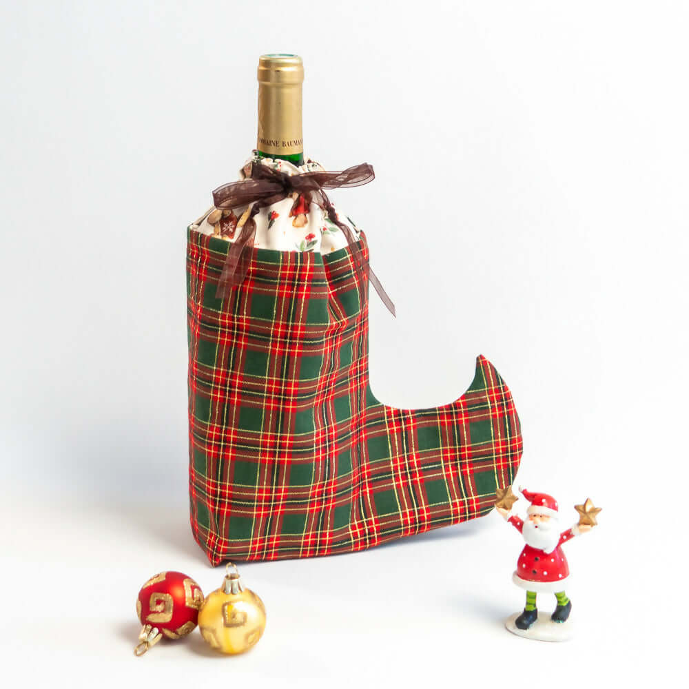 Pochette Botte de lutin de Noël pour bouteille de vin, patron de couture pdf à télécharger.