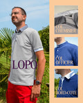Homme portant un Polo LOPO gris avec options de col chemisier, col officier et bord-côte, patron de couture pdf à télécharger.