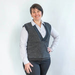 Pull sans manche femme, 34 au 56, 4 statures – Amande, patron de couture PDF à télécharger, modèle élégant encolure en V.