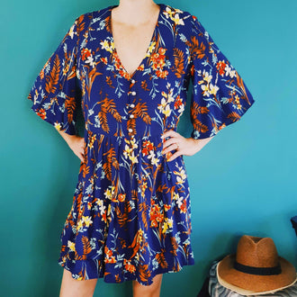 Robe/ Blouse Gula - T36 à 50 en tissu fleuri, patron de couture pdf à télécharger, confortable pour toutes morphologies.