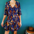 Robe/ Blouse Gula - T36 à 50 avec imprimé floral coloré, patron de couture pdf à télécharger.