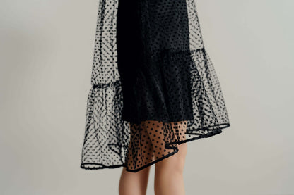 Détail de la Robe Sparkle - Patron couture PDF du XS au L, patron de couture pdf à télécharger, élégante robe avec tissu transparent.