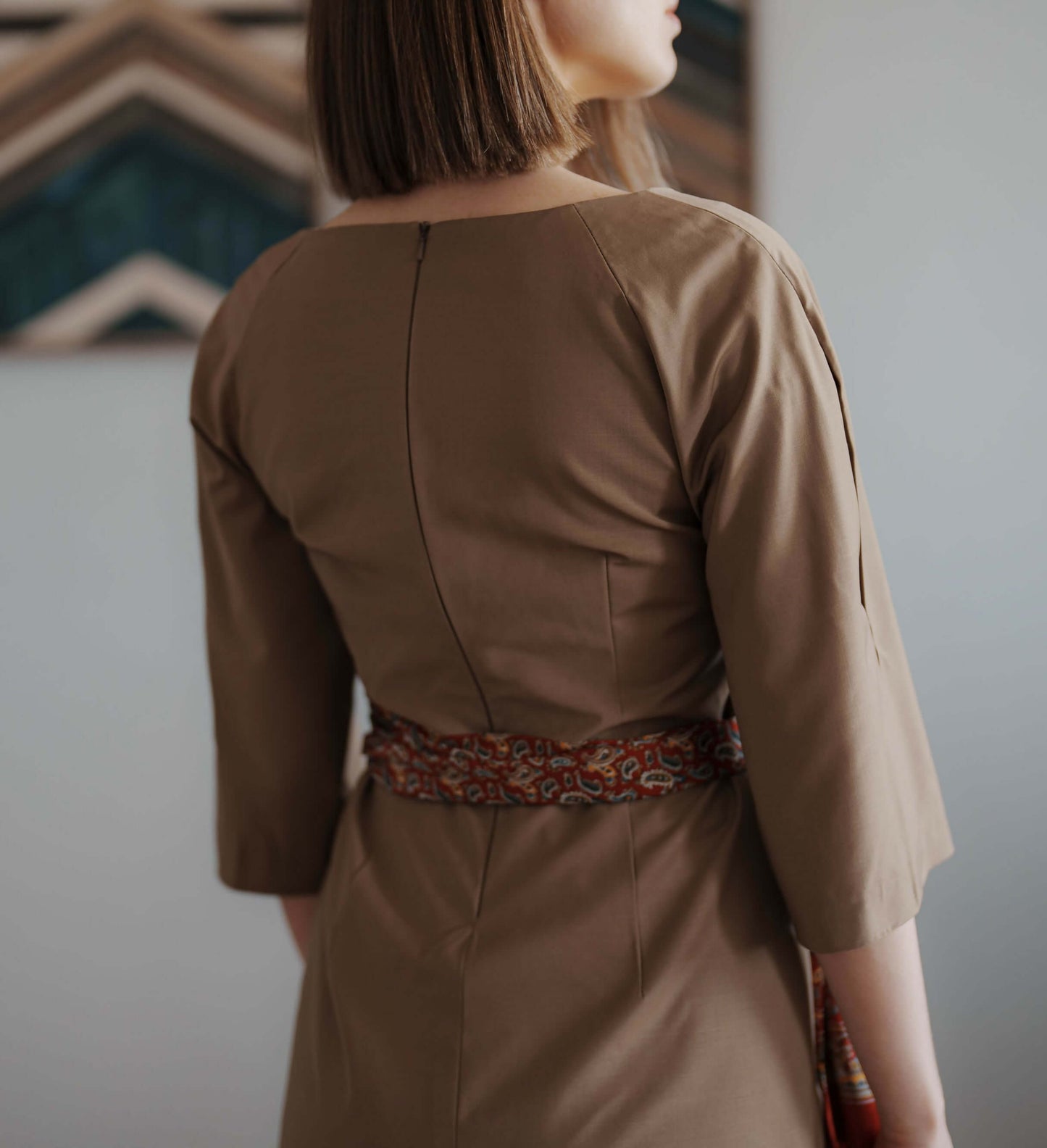 Vue arrière Robe - XS/XL - SOFIA avec ceinture, patron de couture pdf à télécharger, taille intermédiaire, format A4, A0, US Letter.