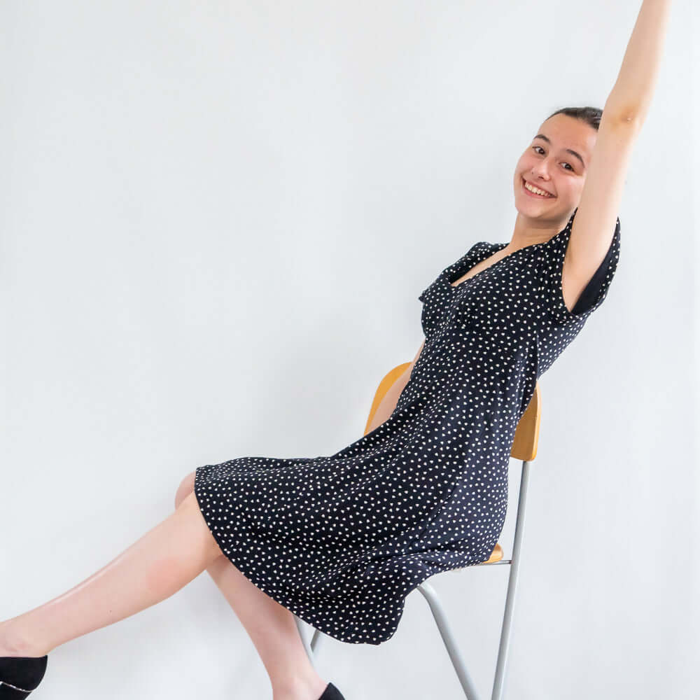 Robe jersey, 34 au 56, 4 statures – Capucine en pointillé noir, patron de couture pdf à télécharger, élégance féminine et confort