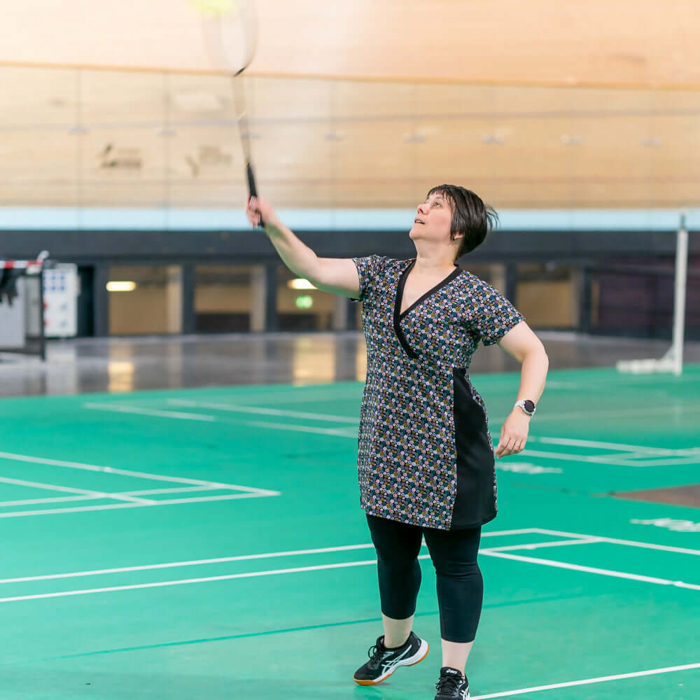 Robe tunique sportwear, 34 au 56, 4 statures – Cranberry pour badminton, patron de couture pdf à télécharger.