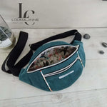 Sac banane Amaya en tissu côtelé avec poches zippées, parfait pour un tuto couture avec patron PDF.