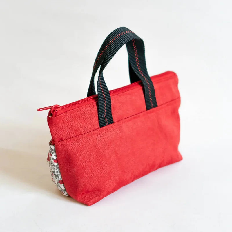 Sac cabas, trousse avec nœud, 3 formats – Groseille, patron de couture pdf à télécharger, présenté en couleur rouge élégante.
