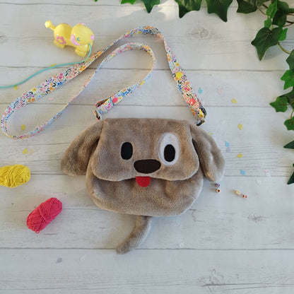 Sacs Lya & Mushi, adorables sacs Chat et Chien, patron de couture pdf à télécharger avec sangle réglable et détails en tissu minky.