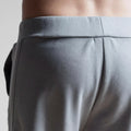 Short homme XS - XXL - WEEKEND, vue arrière du patron de couture pdf à télécharger, niveau intermédiaire, tailles XS à XXL.