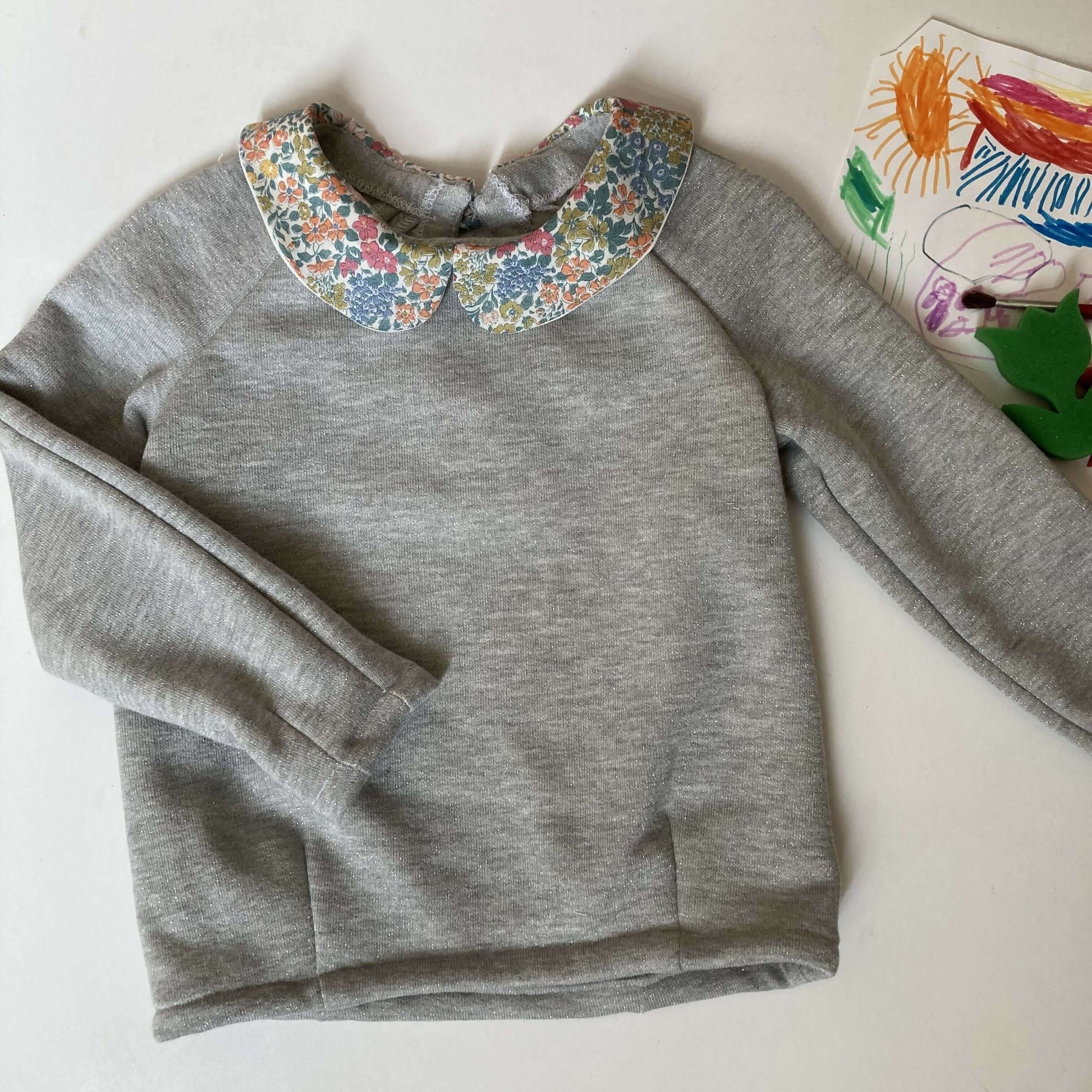 Sweat Niki - Enfant avec col claudine et patron de couture pdf à télécharger pour filles