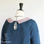 Sweat niki - Femme avec col claudine fleuri, patron de couture pdf à télécharger, fermeture goutte au dos et manches ajustées.